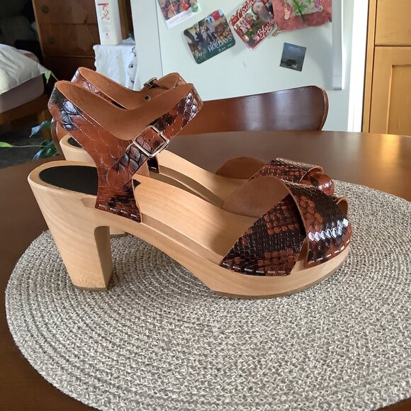 Swedish Hasbeen's, Maguba Clogs, size 39 - Picture 2 of 4